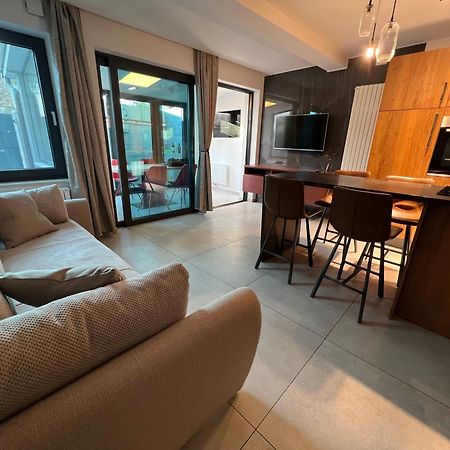 Alison Apartments Premantura Eksteriør bilde