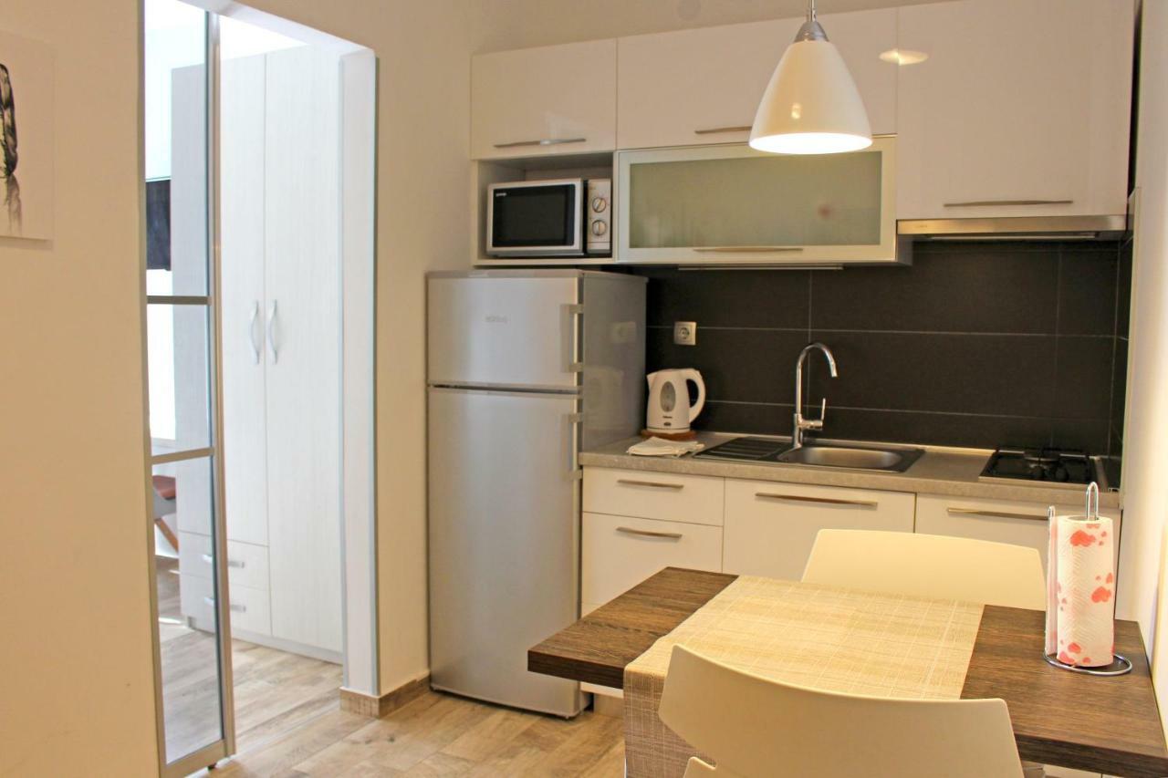 Alison Apartments Premantura Eksteriør bilde